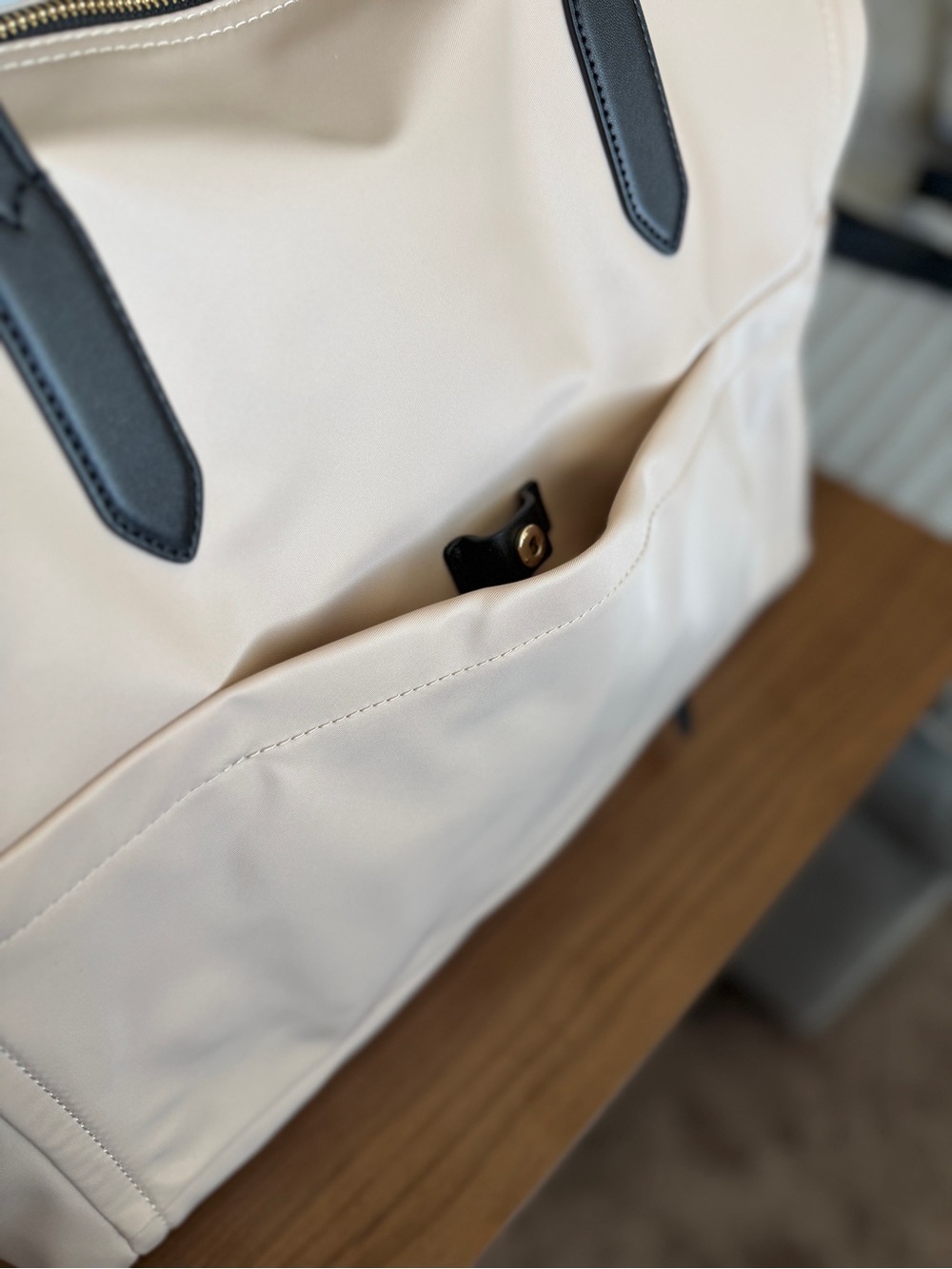 NWT AUTH Kate Spade Chelsea Large Nylon Weekender Travel Bag *FREE SHIPPING - Picture 3 of 4
